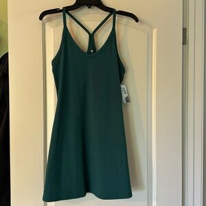 Women’s DSG momentum performance dress size small color pitch green NWT